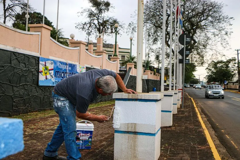 Histórica 'Praça Mauá' passa por serviços de manutenção