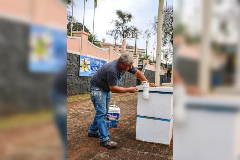 Histórica 'Praça Mauá' passa por serviços de manutenção