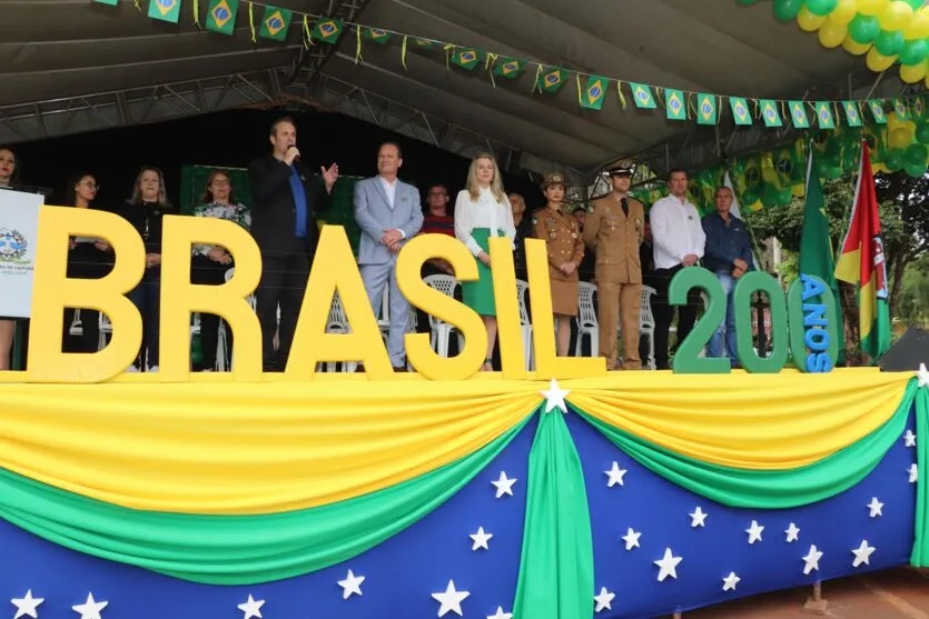 Independência do Brasil: Ivaiporã contou com desfile cívico no domingo