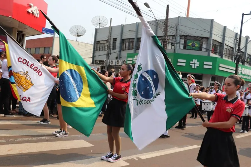 Independência do Brasil: Ivaiporã contou com desfile cívico no domingo