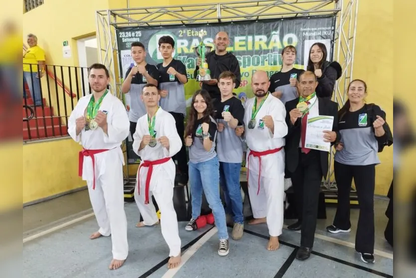  Os atletas participaram da competição representando a Seleção Paranaense 