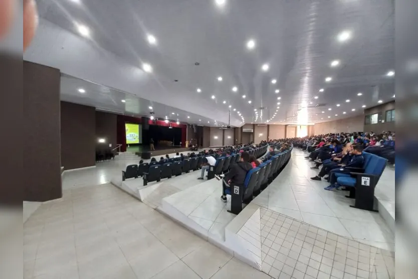 PM realiza palestra sobre trânsito para crianças de Jandaia do Sul