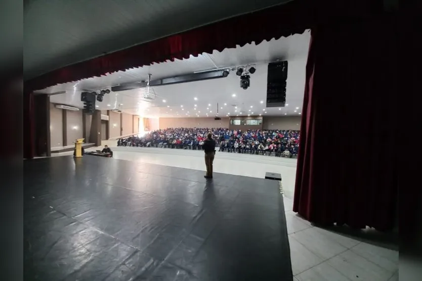 PM realiza palestra sobre trânsito para crianças de Jandaia do Sul