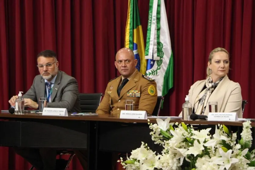  Sete mil policiais militares em todo o Paraná estarão atuando diretamente para manter a ordem durante o período eleitoral. 