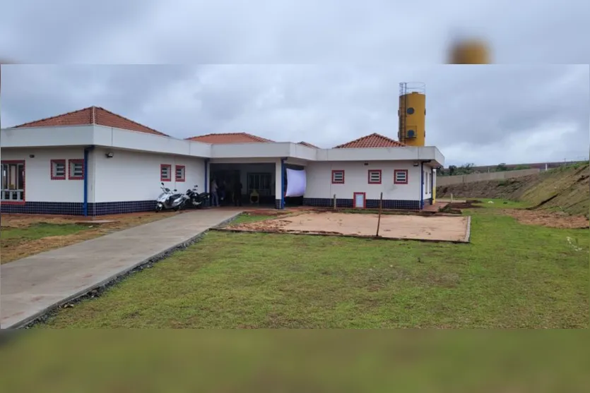  Tudo novo. Um ambiente preparado para receber centenas de crianças do residencial Fariz Gebrim 