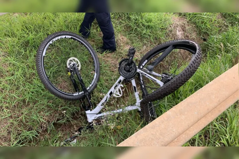 Um ciclista morreu após ser atropelado na BR-369, entre Apucarana e Arapongas, próximo da empresa Nortox 