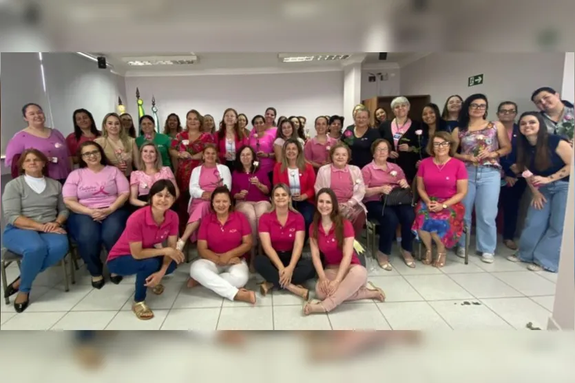  A palestrante do encontro foi a Enfermeira Silvia Regina Nochi 