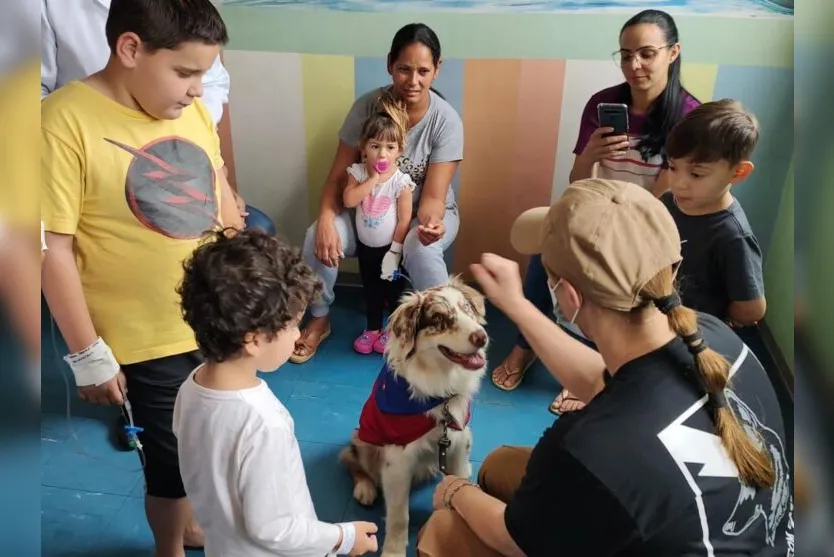  Além de um café da manhã com direito a bolo e pipoca, preparados pela Humanização do hospital e presentes doados com muito carinho especialmente para esse dia 