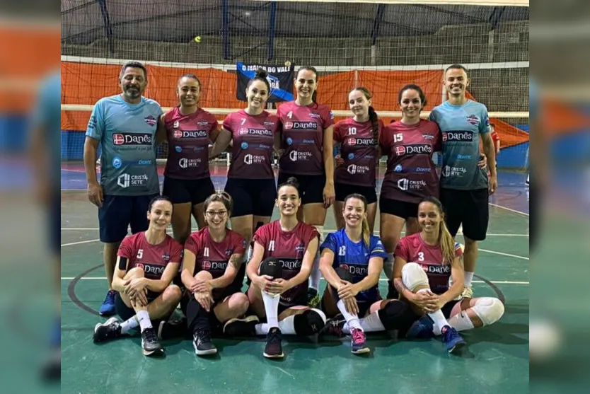 Apucarana conquista ouro no voleibol masculino e feminino dos JAVI's