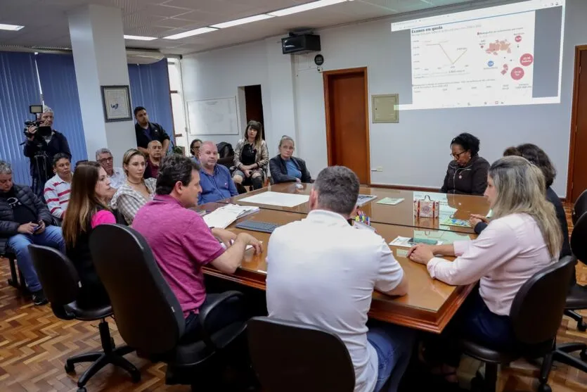 Apucarana mobiliza sociedade na prevenção aos cânceres de mama e útero