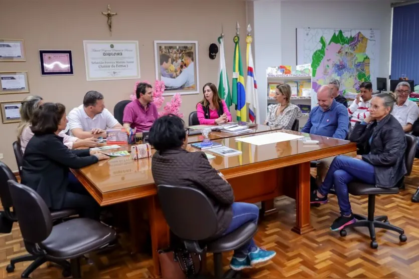 Apucarana mobiliza sociedade na prevenção aos cânceres de mama e útero