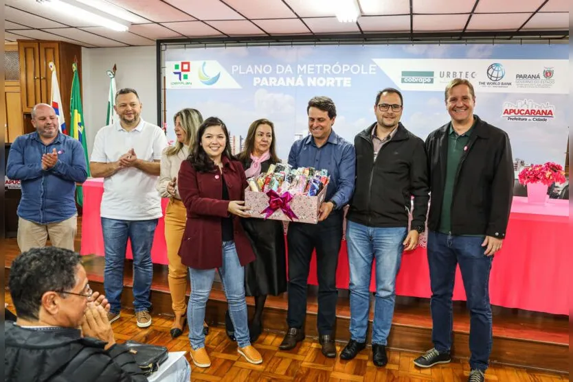 Autarquia de Educação repassa 140 lenços ao Hospital da Providência