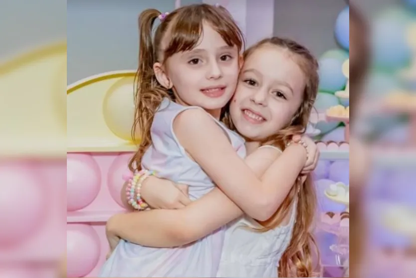  Catarina Bortolon Teixeira e Isabela Fernandes de Lima e Silva, de 6 anos, criaram uma campanha para arrecadar brinquedos neste mês de outubro 