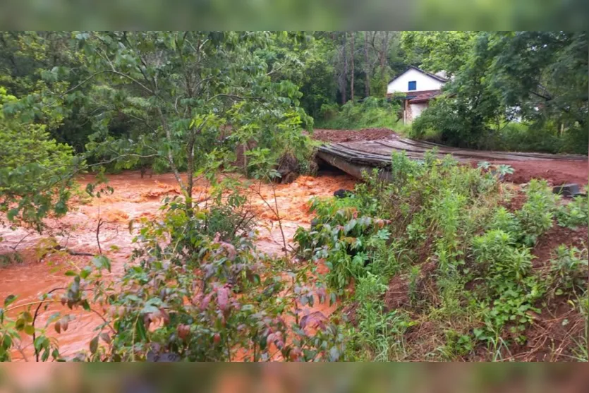 Chuva coloca Ivaiporã em estado de emergência; Vale do Ivaí em alerta