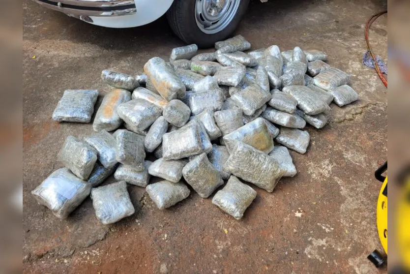  Droga estava escondida em um fundo falso no teto de um Fusca. 