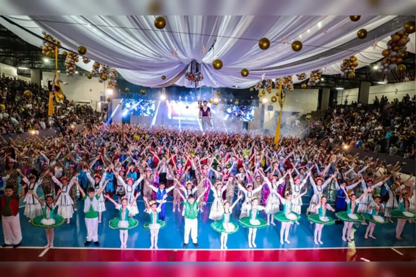  Foto divulgada pela Prefeitura de Apucarana sobre o espetáculo na noite do último sábado (29) 