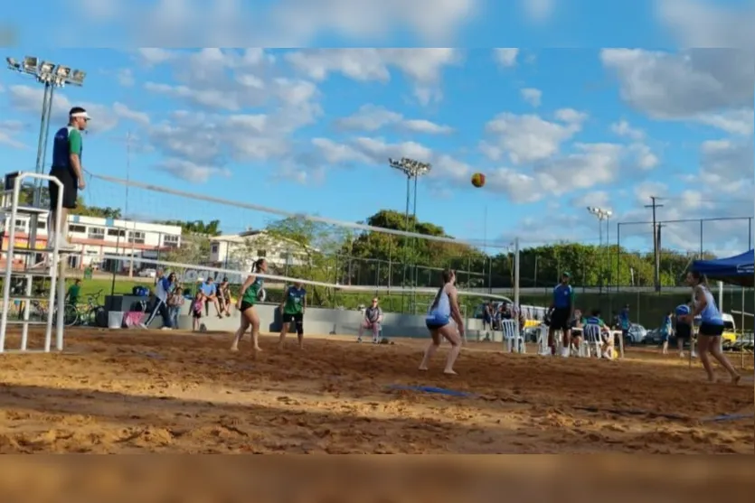  Na fase semifinal, a dupla apucaranense perdeu para Manoel Ribas 