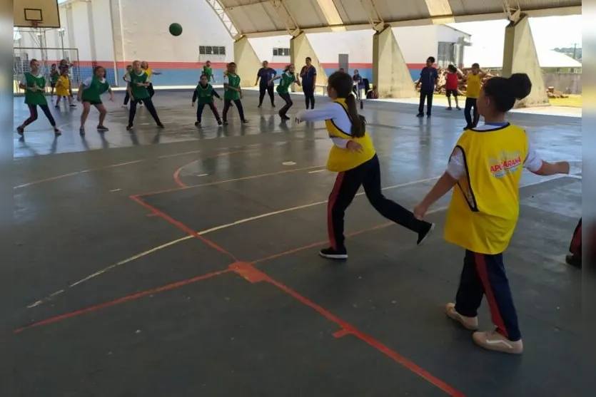  O “Áureo Caixote” sediará as partidas pelo naipe masculino e o “Estação Cidadania” realiza os jogos no feminino 