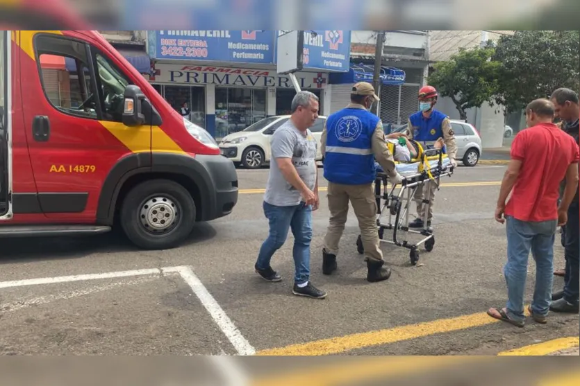 O jovem, que se queixava de dores nas pernas, foi socorrido e levado consciente para o Hospital da Providência 