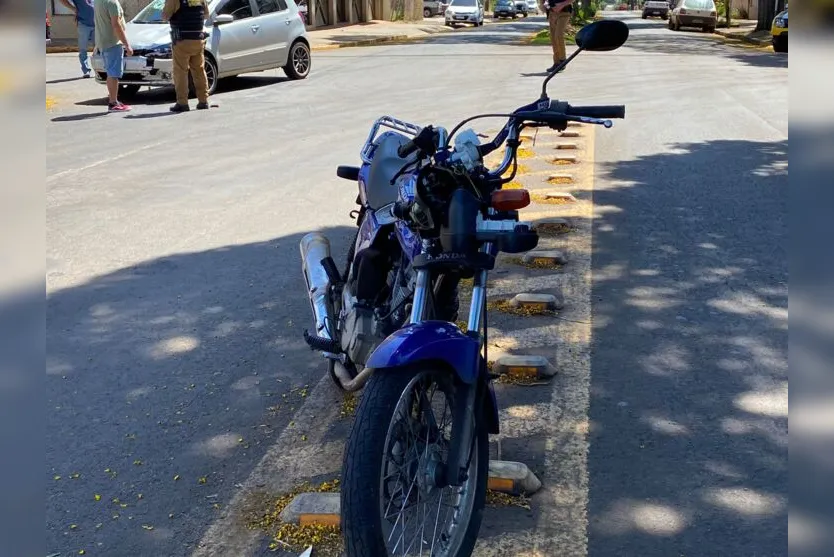  Os Bombeiros foram chamados e o trânsito ficou congestionado no local 