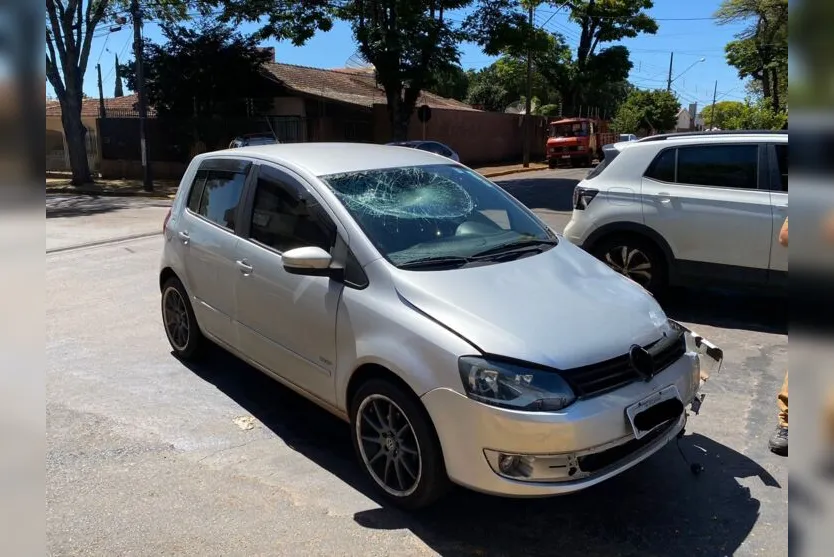  Os Bombeiros foram chamados e o trânsito ficou congestionado no local 