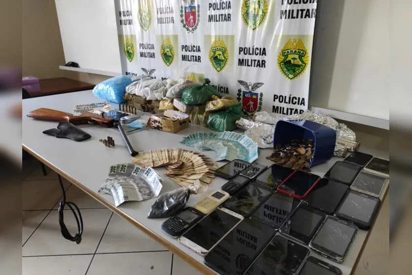 PM prende quadrilha de Kaloré com drogas, armas e animais; veja