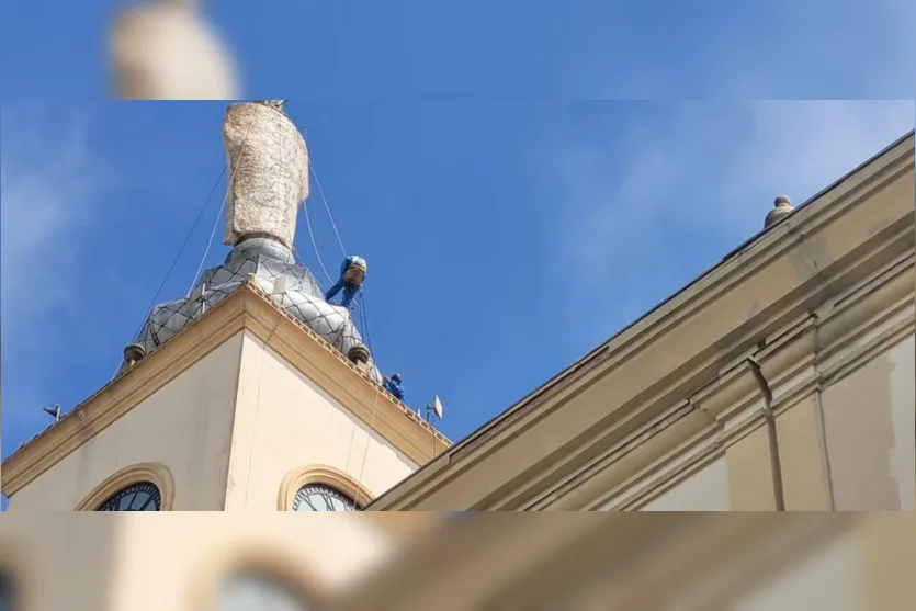  Um dos cartões postais mais tradicionais de Apucarana, a Catedral Nossa Senhora de Lourdes 