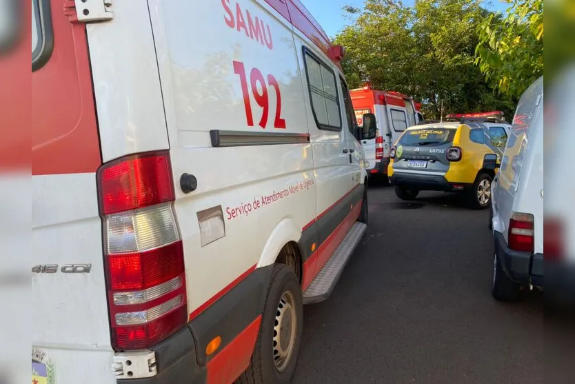  Uma briga entre dois irmãos acabou com um deles gravemente ferido com um golpe de faca. 