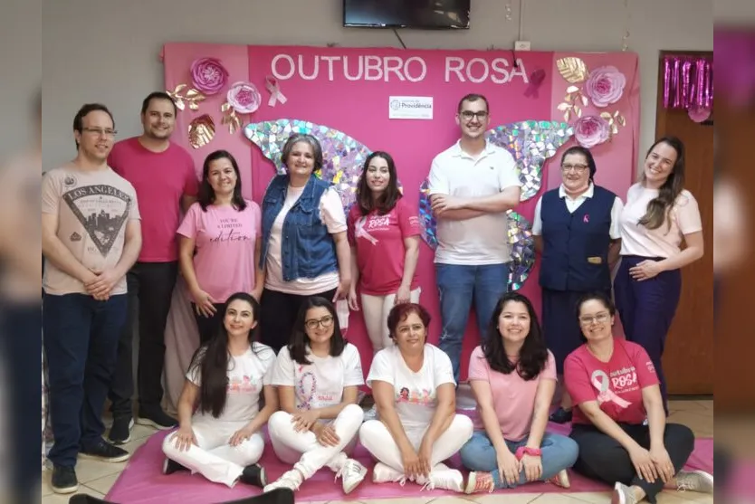 Unidade de Tratamento do Câncer promove 'Dia Rosa', em Apucarana