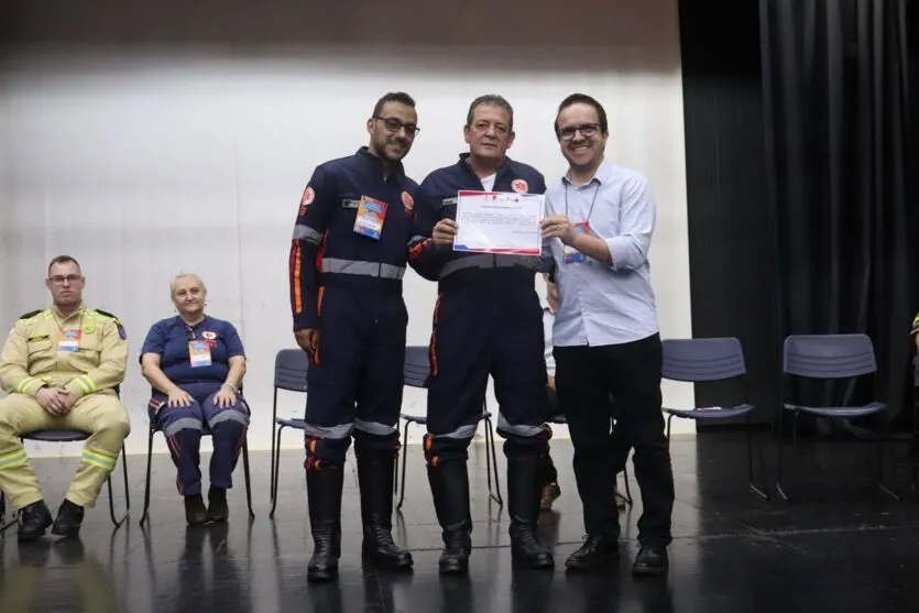  um simulado prático de atendimento a incidentes com múltiplas vítimas reuniu as equipes do SAMU 