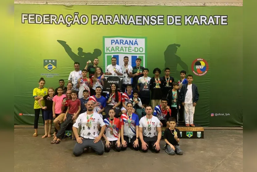  A maior delegação da história de Apucarana fez bonito na final do Campeonato Paranaense de Karatê 