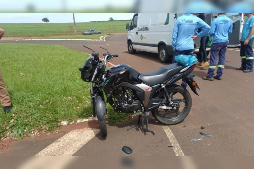  A motocicleta da vítima ficou destruída após a colisão na Rodovia do Milho 