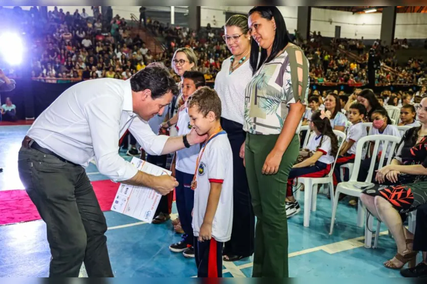 Apucarana conquista 916 medalhas em olimpíada de astronomia