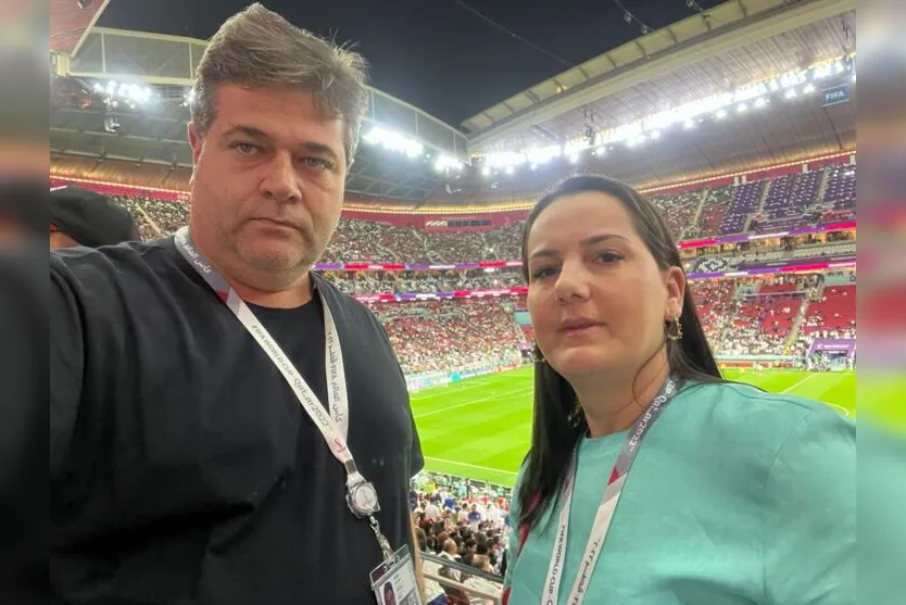 Casal de Arapongas curte Copa do Mundo 2022 'na faixa'; veja