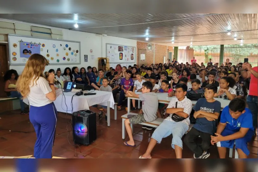 Crianças e adolescentes fazem parte do Projeto de Sociabilização, da Edhucca, de Apucarana 