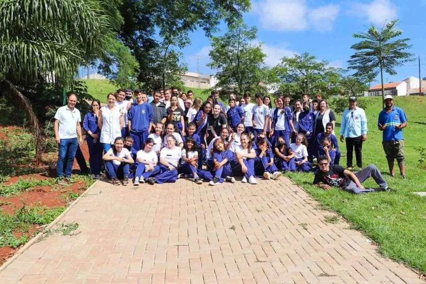  Evento contou com a parceria com o Colégio Estadual Cívico-Militar Anita Garibaldi 