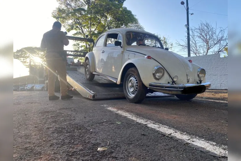 Fusca roubado de chácara de idosos é localizado em Apucarana