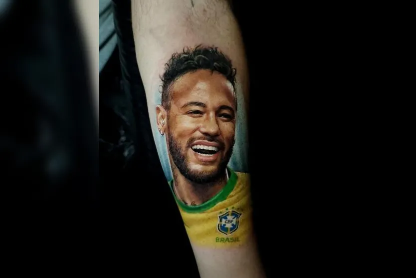  Jansen poupou dinheiro por onze meses para fazer a tatuagem 