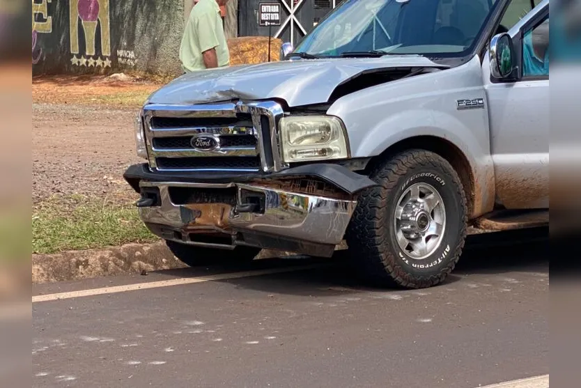 Motorista fica ferido após capotar carro em frente ao 30ºBIMec