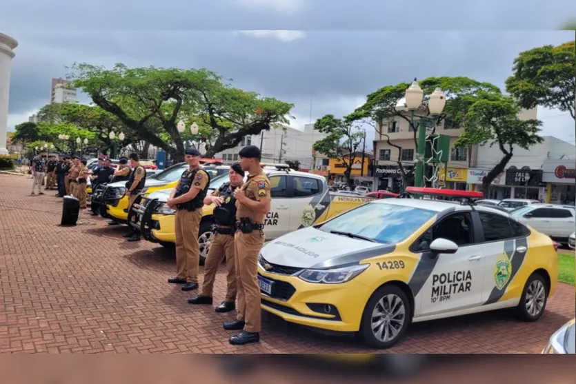  Na manhã desta quarta-feira (07), o 10° Batalhão de Polícia Militar realizou o lançamento da “Operação Natal 2022”, na Praça Rui Barbosa, 