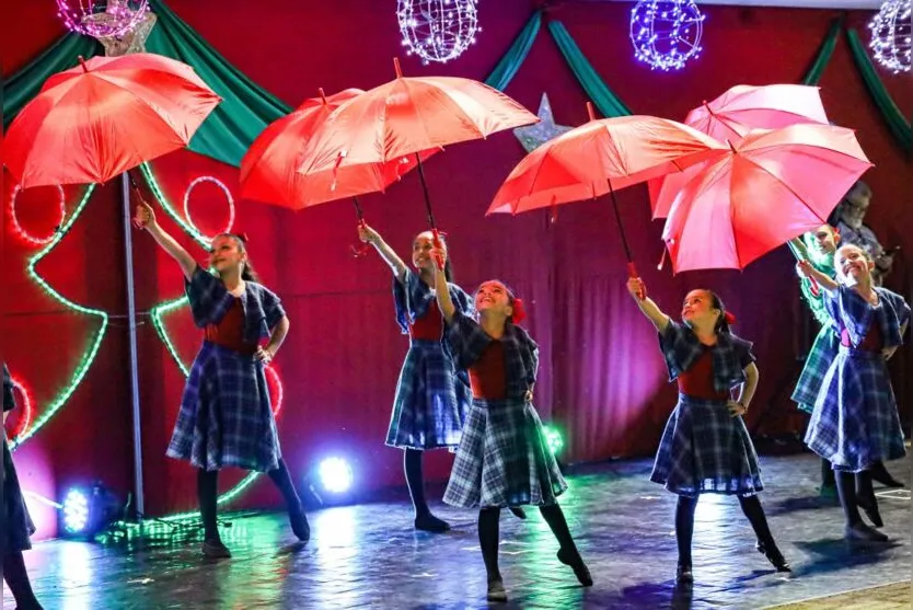  Nesta quarta (07) aconteceu a apresentação de "Quebra nozes" e "All That Jazz" 