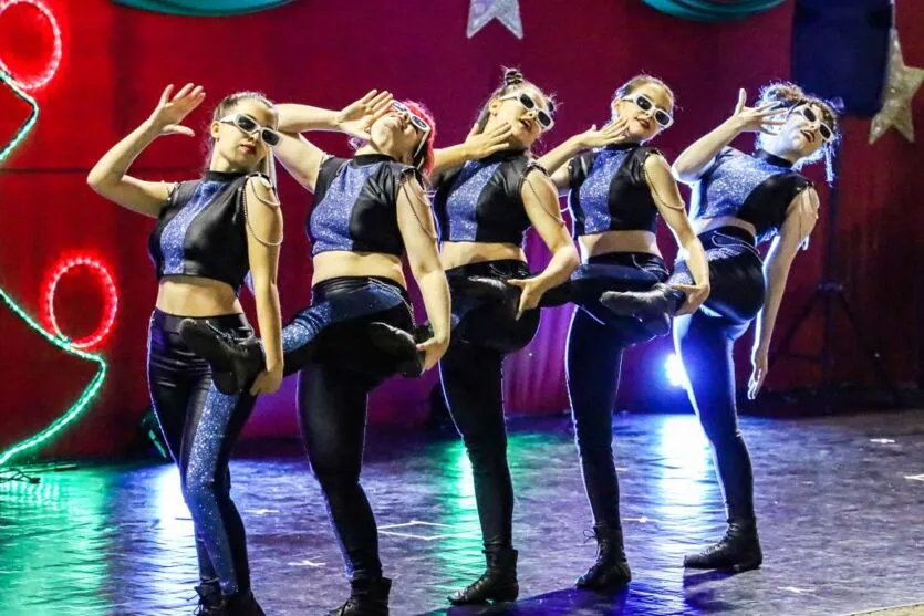  Nesta quarta (07) aconteceu a apresentação de "Quebra nozes" e "All That Jazz" 