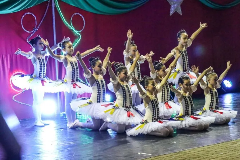  Nesta quarta (07) aconteceu a apresentação de "Quebra nozes" e "All That Jazz" 