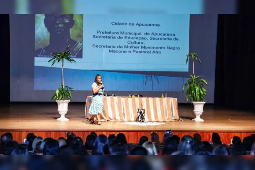  O Dia Nacional da Consciência Negra, comemorado em 20 de novembro, faz referência à morte de Zumbi dos Palmares 