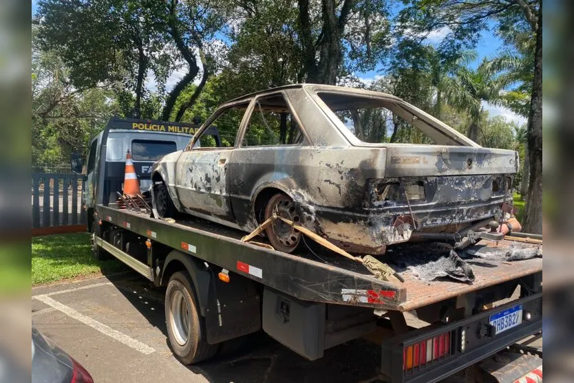  O veículo foi guinchado e levado para a 17ª Subdivisão Policial de Apucarana 