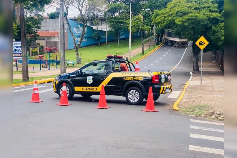  Parte do bitrem foi desconectado do caminhão 
