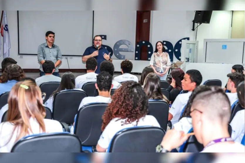  Segundo balanço divulgando no final da tarde pela organização, pelo menos 200 trabalhadores em busca de uma recolocação no mercado de trabalho 