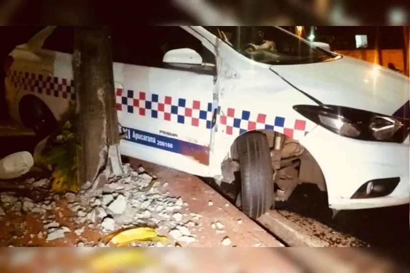 Taxista é amarrado e ladrões batem o carro em Apucarana