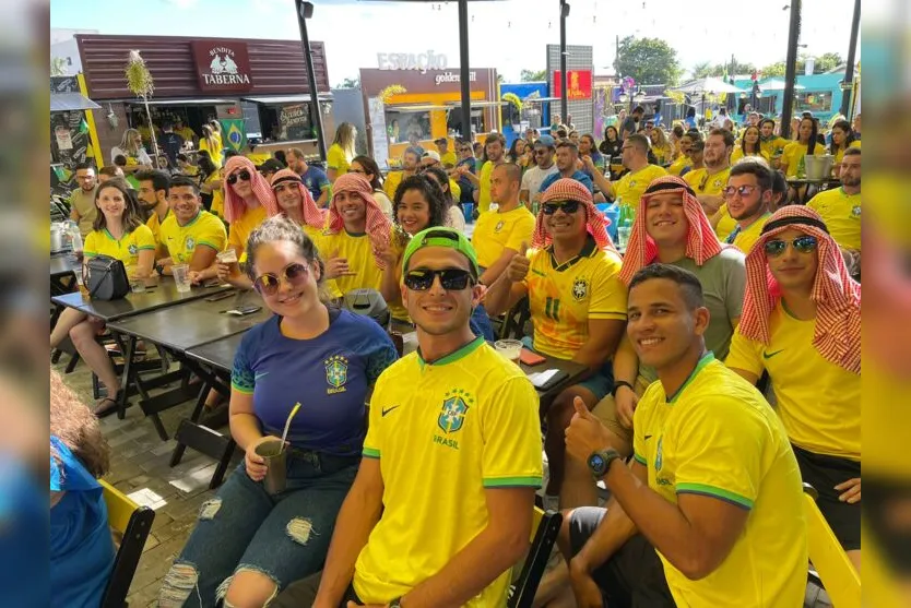 Torcedores movimentam bares de Apucarana para ver estreia do Brasil