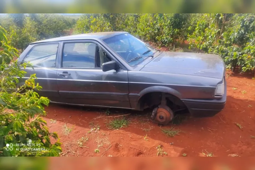 Voyage furtado na região é achado em Cambira sem rodas e atolado